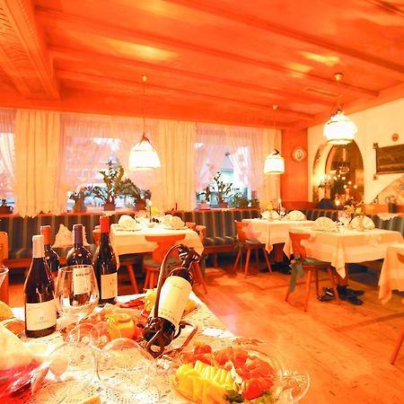 Hotel Tschurtschenthaler Dobbiaco Ristorante foto