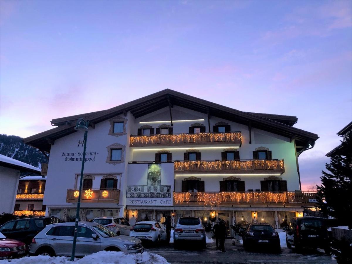 Hotel Tschurtschenthaler Dobbiaco Esterno foto