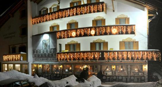 Hotel Tschurtschenthaler Dobbiaco Esterno foto